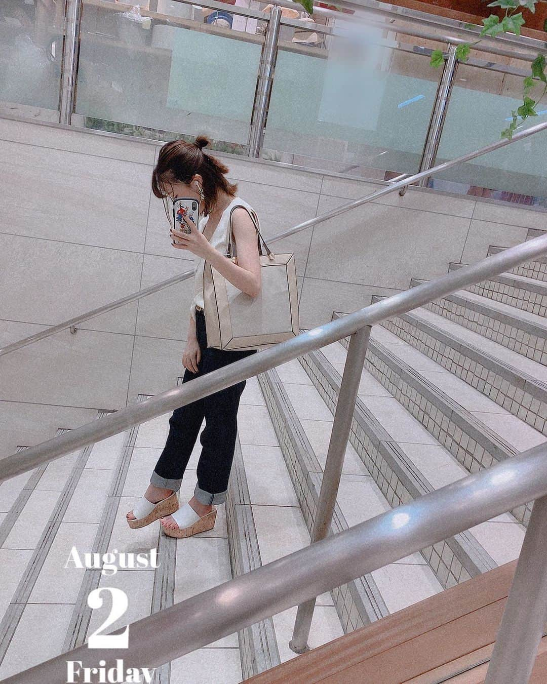 清水佐紀さんのインスタグラム写真 - (清水佐紀Instagram)「#coordinate . . tops... #lowrysfarm  pants... #uniqlo  bag... #casselini  sandals... ??? . 8月入ったね。🌞 連日暑すぎるぅ。。。 稽古場に着いた頃にはすでに汗だく💦 . 初日まで1週間きりました!! ミュージカル「Signs!〜微力だけど無力じゃない〜」 【公演日程】 2019年8月8日(木)〜8月12日(月・祝) 8日(木)A18：30 9日(金)B13：30／A18：30 10日(土)A13：30／B18：30 11日(日)B13：30／A18：30 12日(月・祝)B13：30 【公演会場】 渋谷区文化総合センター大和田・伝承ホール」8月2日 16時12分 - saki___shimizu