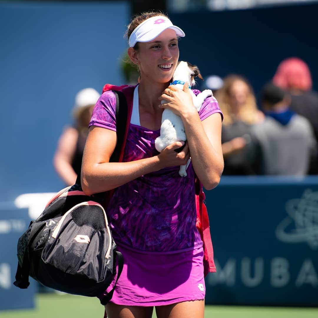 エリーゼ・メルテンスさんのインスタグラム写真 - (エリーゼ・メルテンスInstagram)「Okay last one 😁🐶❤️🤗☺️ Thanks @mubadalasvc for having me, hope to be back next year and stay a bit longer 😊」8月3日 3時26分 - mertenselise