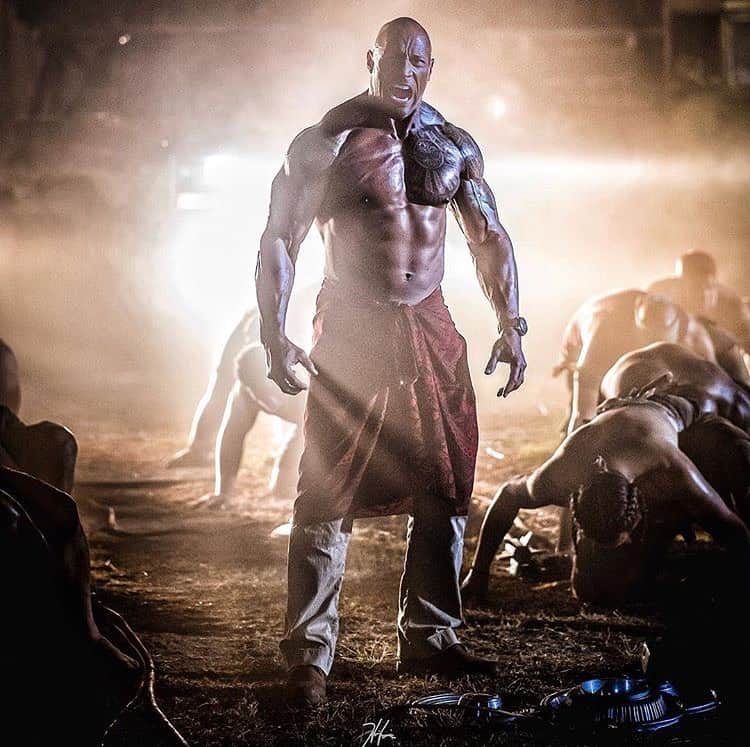 のインスタグラム：「Panerai is thrilled to join Luke Hobbs in his efforts to save the world and defeat a cyber-enhanced villain in #hobbsandshaw.  The Panerai Submersible is the perfect watch for such a mission!  #Panerai #Submersible #PaneraiExperience #PaneraiSubmersible」