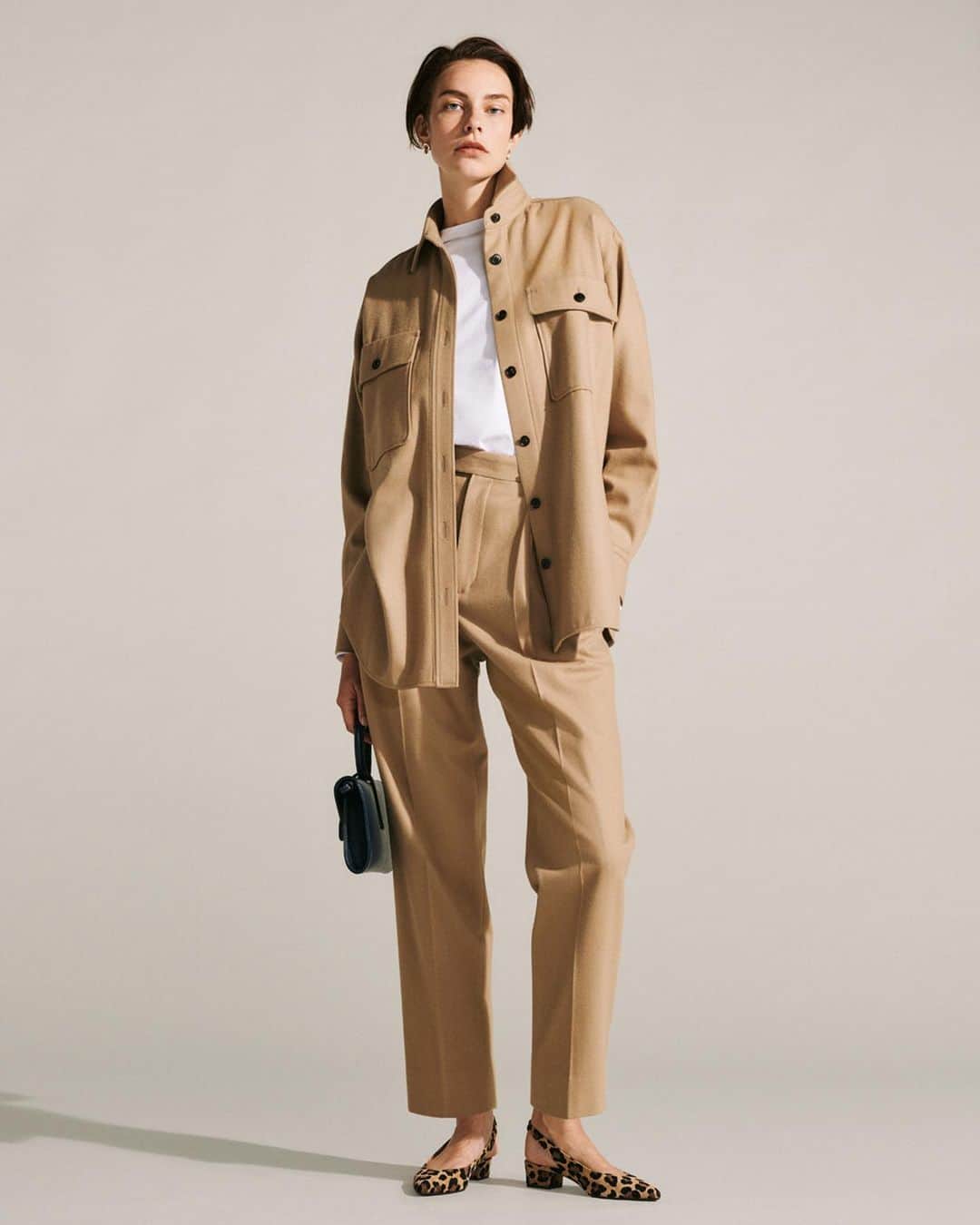 のインスタグラム：「"BEST LOOKS for Upcoming Autumn in 2019" 最新のウィメンズLOOKを公開しました。 HP、ストーリーズからご覧ください。  #UnitedArrows #UnitedarrowsWomen #Autumn2019 #look」