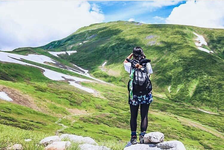 登山*トレッキング*アウトドア『.HYAKKEI』さんのインスタグラム写真 - (登山*トレッキング*アウトドア『.HYAKKEI』Instagram)「月山のシャチの背中。絵画の世界のような一枚です。 ・ photo by @harux2.n ・ ・ あなたの山の思い出picを#hyakkeime で投稿してください！みんなで素敵なお山ギャラリーをつくりましょー！﻿ ・﻿ ・﻿ ・﻿ #登山好きな人と繋がりたい #登山 #山登り #山歩き #山ガール #登山女子 #山ボーイ #山バカ #landscape #絶景 #日本の絶景 #as_archive #vsco #reco_ig #光と影 #広角 #青空 #sky #自然美 #月山 #夏山」8月2日 18時57分 - hyakkei_me
