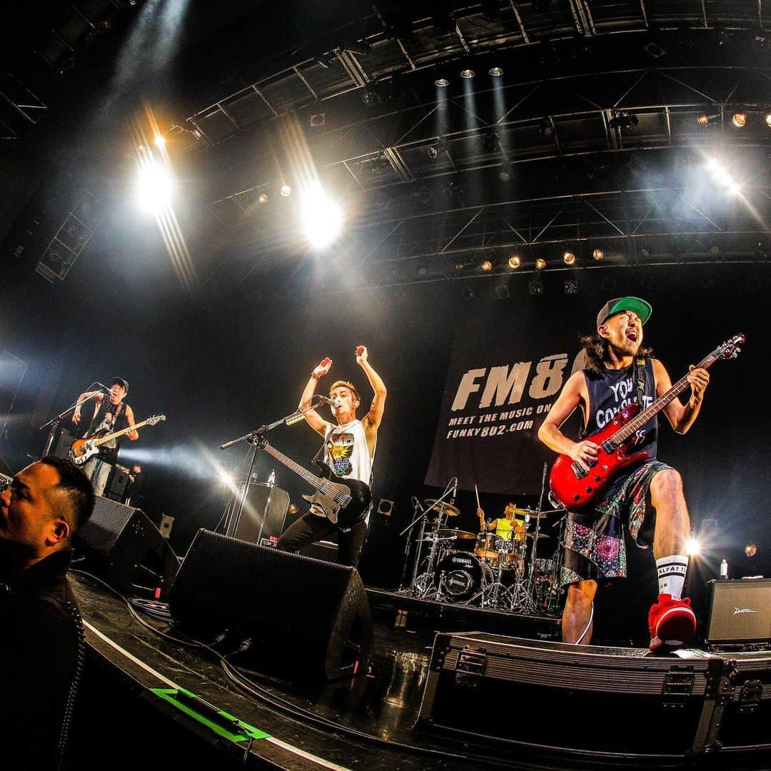 TOTALFATさんのインスタグラム写真 - (TOTALFATInstagram)「‪ ROCK KIDS 802 -OCHIKEN Goes ON!!- SPECIAL LIVE HIGH! HIGH! HIGH! ありがとうございました！  提供:FM802‬ ‪Photo by @渡邉一生‬」8月2日 19時22分 - totalfat_japan