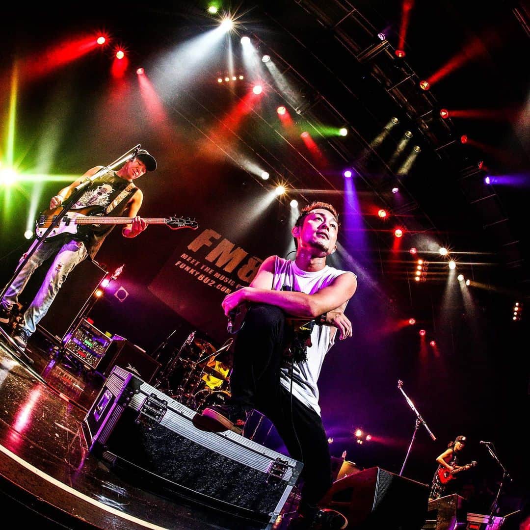 TOTALFATのインスタグラム：「‪ ROCK KIDS 802 -OCHIKEN Goes ON!!- SPECIAL LIVE HIGH! HIGH! HIGH! ありがとうございました！  提供:FM802‬ ‪Photo by @渡邉一生‬」