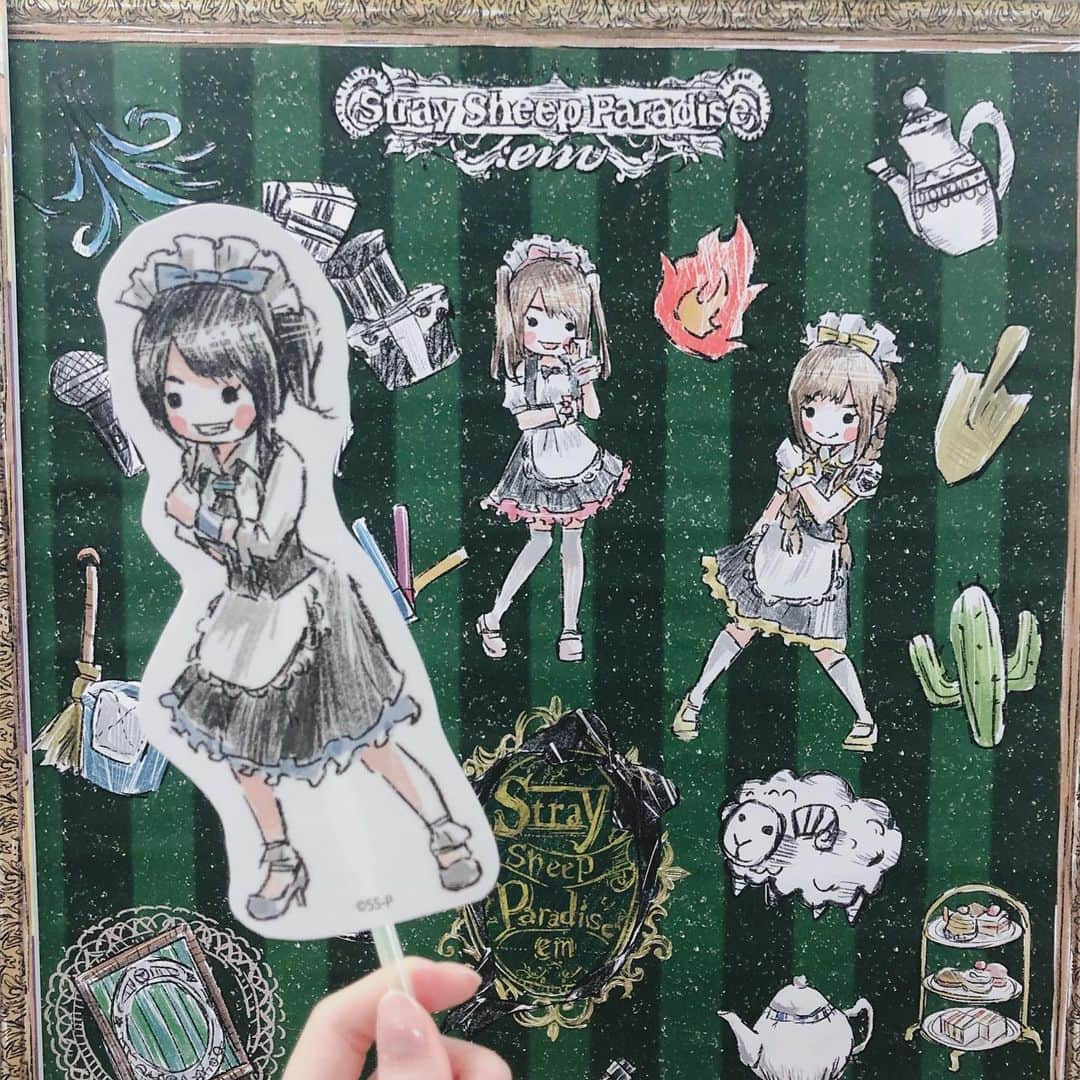 日下部美愛のインスタグラム：「舞台 Stray Sheep Paradise:em 本番まで2週間切りました 早いなー。再演だけど、emは初演だし 新しい気持ちで稽古してます 初演を見たことある人も、また違う印象になるんじゃないかな、と思います 既に4ステージ完売！！！有難いですね…😭 残席どんどん減っているので、まだ迷ってる方はお早めに💙 明日は通しだ〜頑張るぞーー . . . #SS_P #art #photo #japan #portraitphotography #fashion #makeup #followme #instagood #camera」