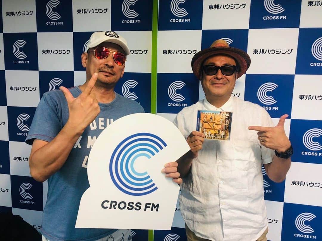 栗田善太郎のインスタグラム：「今週のCROSS FM URBAN DUSKは沢山の生ゲストに来て頂き楽しい1週間でした！！ 横山剣さんとは20年プラス1の話しだし、 MIYACHIはまさにアメリカから見た日本だし、CHARMも全く同じ感覚！ WONKは日本から世界を見据えてる！ 刺激を沢山頂きました！やっぱり音楽を作っている人達との話は最高です！ ありがとうございました！！ #crazykenband  #miyachi  #thecharmpark  #wonk  #crossfm」