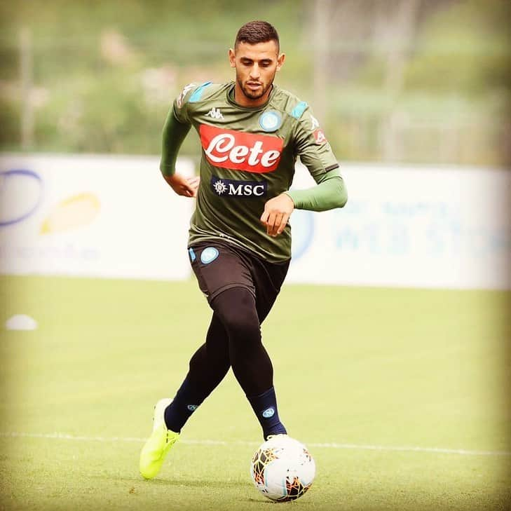 ファウジ・グラムさんのインスタグラム写真 - (ファウジ・グラムInstagram)「⚽️」8月2日 21時09分 - ghoulam.faouzi