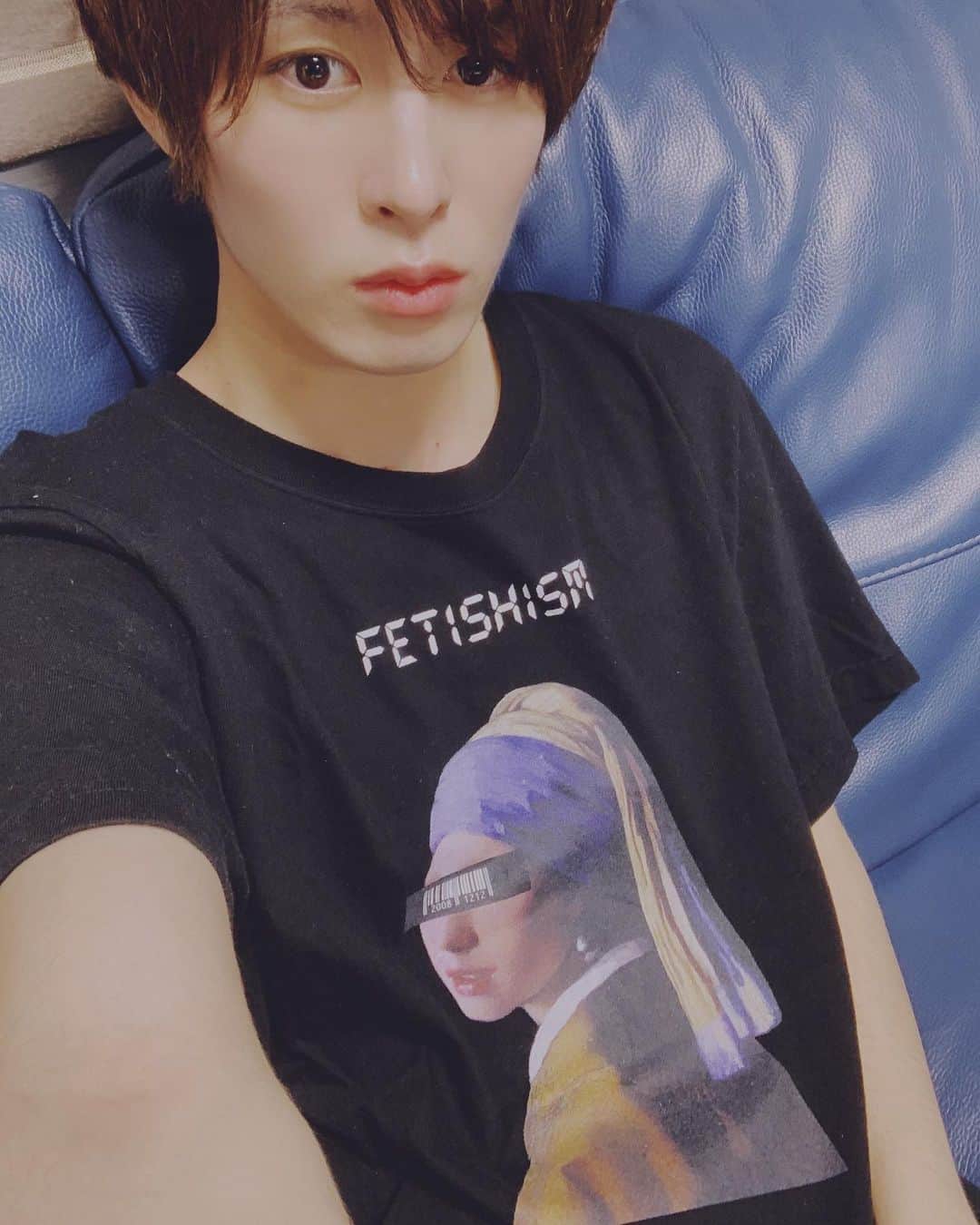 太我さんのインスタグラム写真 - (太我Instagram)「お気に入りのTシャツ  こういうデザイン好きなのかもしれない  #studious #stzu #st_stzu」8月2日 21時13分 - taitai.drum
