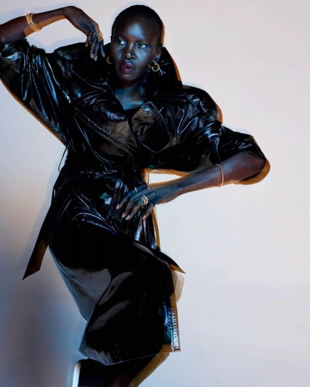 IMG Modelsさんのインスタグラム写真 - (IMG ModelsInstagram)「Iconique. ⭐️ #AlekWek (@msalekwek) stars in @harpersbazaarus’ #BAZAARICONS issue. #📷 @mario_sorrenti #👗 @carineroitfeld #✂️ @akkishirakawa #👸🏾 #IMGstars」8月2日 21時17分 - imgmodels