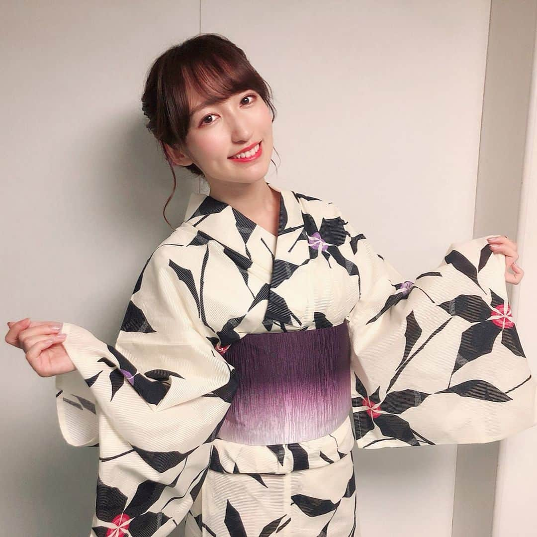 山木梨沙さんのインスタグラム写真 - (山木梨沙Instagram)「. 東京納涼船2019に1日船長として出演しました！  初めての納涼船……お祭りの空気がすごかったです。 浴衣も大人っぽくて可愛かった〜  来てくださった皆さんありがとうございました！  #山木梨沙 #country_girls #最後は #ふとした瞬間の #松井まりさん #😐」8月2日 21時20分 - risa_yamaki.official