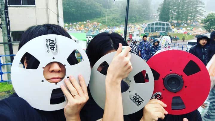 Open Reel Ensembleのインスタグラム：「memorial shot (heavy rain)﻿ ﻿ #openreelensemble #reeltoreel #tape #fujirock」