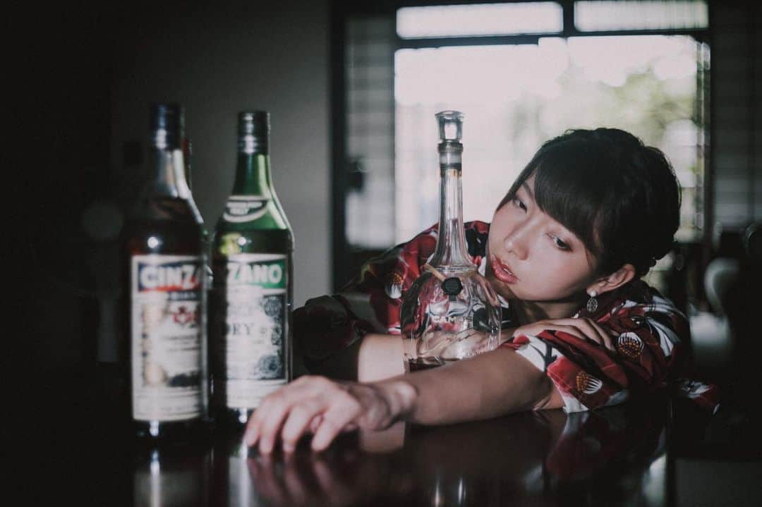 高田世莉菜さんのインスタグラム写真 - (高田世莉菜Instagram)「たまには酒に溺れたい。。。 (お酒あまり飲まない人だけど🙋‍♀️笑) photo ぴよまるさん  #japan  #ポートレート女子 #ポートレートモデル#ポートレート部 #ポートレート #ポートレート好きな人と繋がりたい#portraitmodel #modelportraite #被写体 #東京カメラ部#thehub_portraits #sexyphotography #sexyphoto #photoportrait #excellent_portraits  #エロス #deadlydivas #japan #japanese #グラビア #美人百花  #kyoto  #和服 #pasha_magazine #bulkygirl ‪ #night  #인물  #모델  #浴衣」8月2日 21時55分 - serina_0531