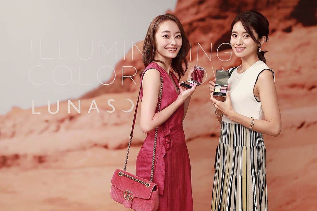 小祝麻里亜のインスタグラム：「LUNASOL Autumn Make up Collection🍁 ． ． まりえと行ってきました♡ ルナソルの新コレクションは、秋のシックな装いに映えるアイテムばかり💄 ． ルナソル × Numero 田中杏子さんプロデュースのファッションショーがまた最高でした💘メイクアップとファッションの融合はやはり大好物🤤🤤 ． ． 明日 表参道ヒルズでイベントがあるみたいです❣️ ． ＿＿＿＿＿＿＿＿＿＿ #makeup #cosme #beauty #ルナソル #LUNASOL #fashionshow #秋メイク #メイク#メイクアップ #カラーメイク #新作コスメ#デパコス #コスメ #田中杏子 さん #ファッションショー #셀스타그램#셀카 #셀피#화장품#뷰티스타그램  thanks @lunasolofficial  @mob_shin」