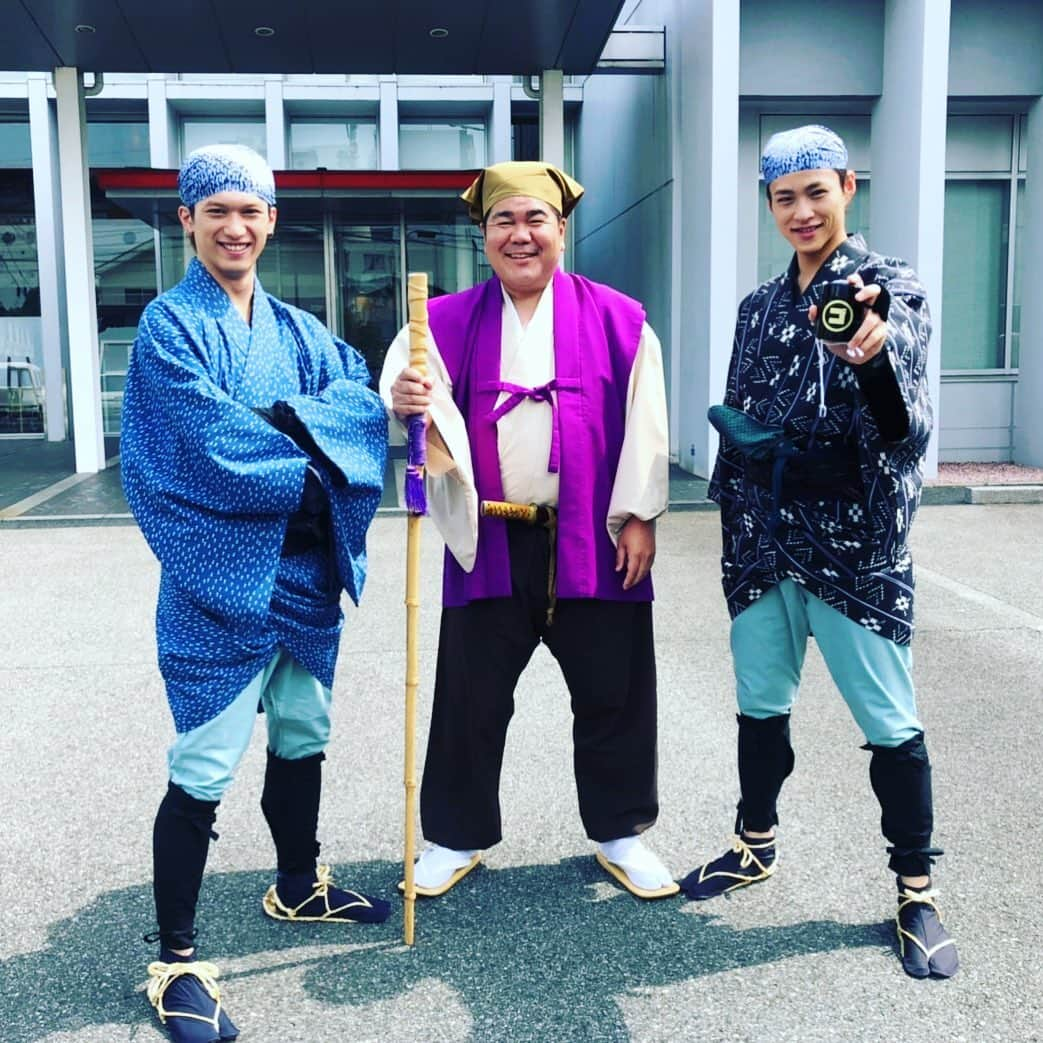 山口託矢さんのインスタグラム写真 - (山口託矢Instagram)「本日から新番組『ゴリ黄門』がKAB 熊本朝日放送さんにて放送開始です‼️ . この番組は熊本出身のゴリけん、春奈さん、ガンネンさん そして九州を拠点に活動している僕たち九星隊が熊本の元気を探し、より熊本を元気にする番組です☺️✌️ . 先日、ロケ行かせていただきましたが熊本の元気やパワーをいただきましたし何よりも楽しすぎました😆💫 . 熊本の皆さん！ 毎週金曜深夜1:50〜『#ゴリ黄門』宜しくお願いします🙏 . . #KAB #熊本朝日放送 #九州 #熊本 #新番組 #ゴリ黄門 #ゴリけん さん #春奈 さん #ガンネン さん #九星隊」8月2日 22時13分 - taku_ya_maguchi