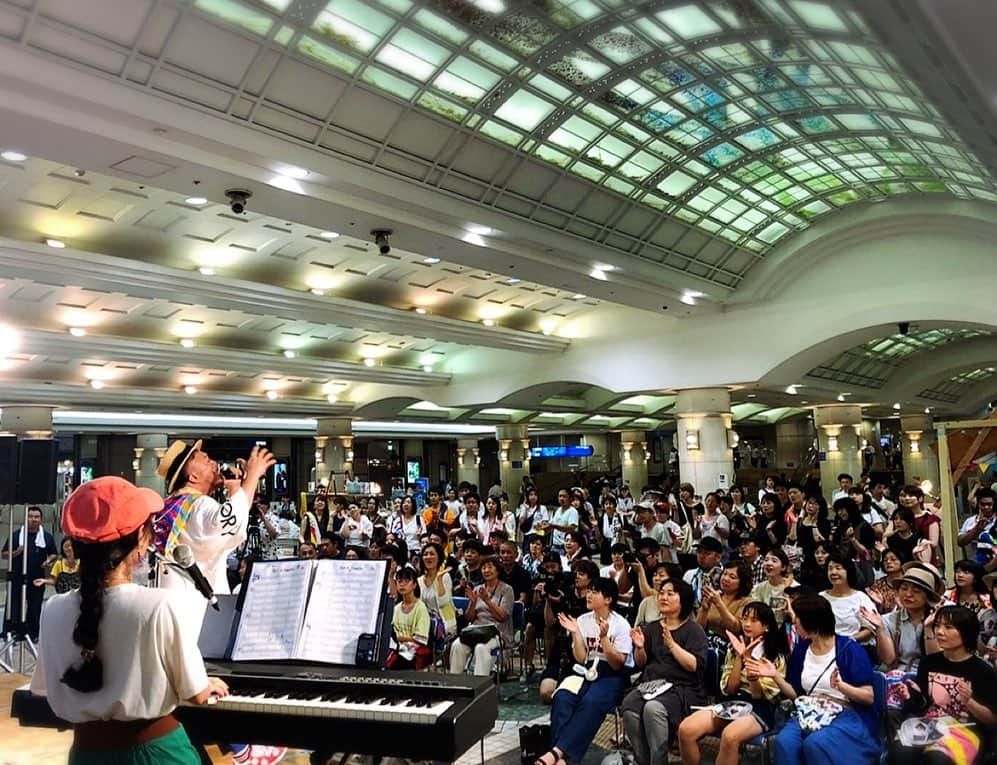 HIPPYさんのインスタグラム写真 - (HIPPYInstagram)「ボラ写展 in 広島 西日本豪雨災害ボランティア写真展  仙台出身ハジ→くん 関西出身カノンドレミちゃん 広島の私、HIPPYで奏でる  音楽のチカラ。スペシャルバージョン！  もちろんTEEへのリスペクトを込めて  ステキなイベントをありがとうございます 想いを繋ぎこれからも歩んでいけたらとおもいます！  ボラ写スタッフのみなさん 逢いに来てくれたあなた 出逢ってくれたあなた！  ありがとう！またお逢いしましょうね！」8月2日 22時15分 - _____hippy_____