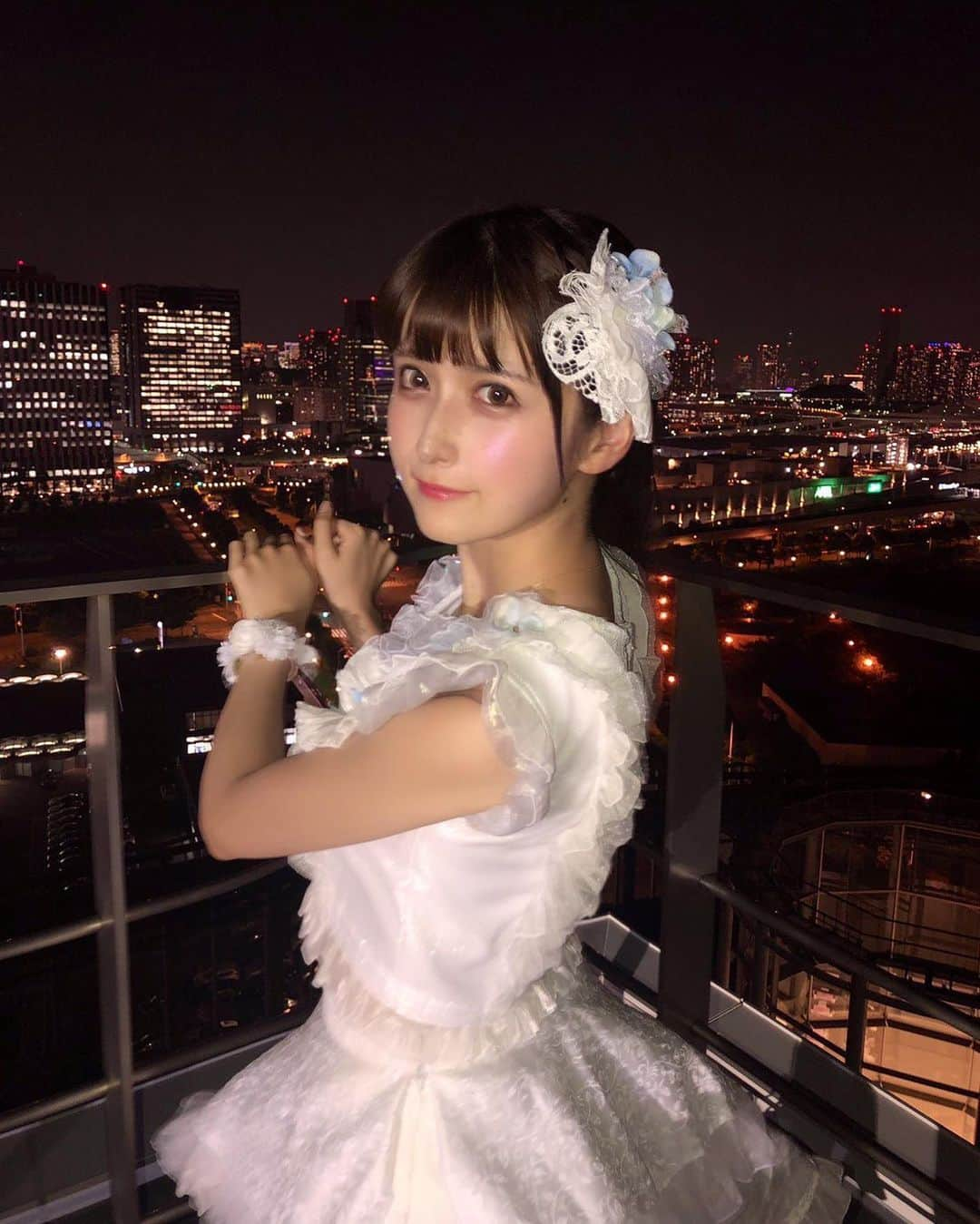 佐倉みきさんのインスタグラム写真 - (佐倉みきInstagram)「新衣装お気に入り💙 夜景綺麗だねえ🥰 #TIF2019」8月2日 22時44分 - sakura_miki96