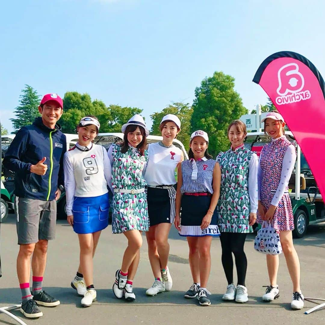 Alyssaさんのインスタグラム写真 - (AlyssaInstagram)「#アルチビオカップ に参加してきました⛳️💓 * 35度の猛暑の中、かわい子ちゃん達と元気にラウンド👩‍👩‍👧‍👧 ついに初同伴 @ogawa.marina パイセン😍 前回アルチビオカップで同組の美女 @hrmymmt ちゃん はじめましての癒し系美女 @tsutsui.moeko.o ちゃん みんな良い子達でとっても楽しかった♬ * ゲストは @hinogolf さん & @arisan_days ちゃん 何度拝見しても華やかなお二人🥰 * 全身アルチビオな人が沢山いて、アルチビオ愛に溢れてました💓 また次回も参加したいなぁ😌 * #汗かきすぎて前半と後半でお着替えしました笑 #instagolf #golstagram #골프스타그램﻿﻿﻿ #ゴルフ #golf #골프 #ゴルフ女子 #女子ゴルフ  #アルチビオ #archivio #アルチビオ杯 @archivio.official」8月2日 22時47分 - alyssa_golf