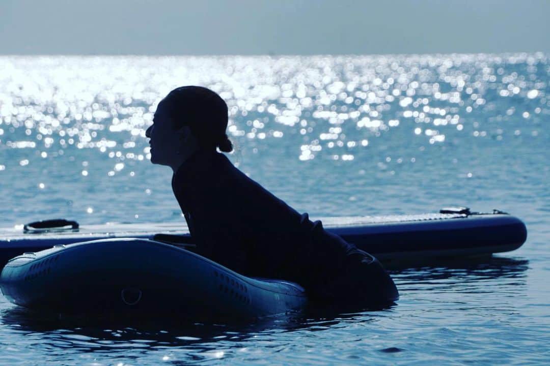 のインスタグラム：「明日、明後日は 海にどっぷり浸かれる。  楽しみ(´ｰ｀) おやすみなさい。  #明日  #海  #sup #supyoga #sea #goodnight  #photo : @nachos.san thank you for great photo.」