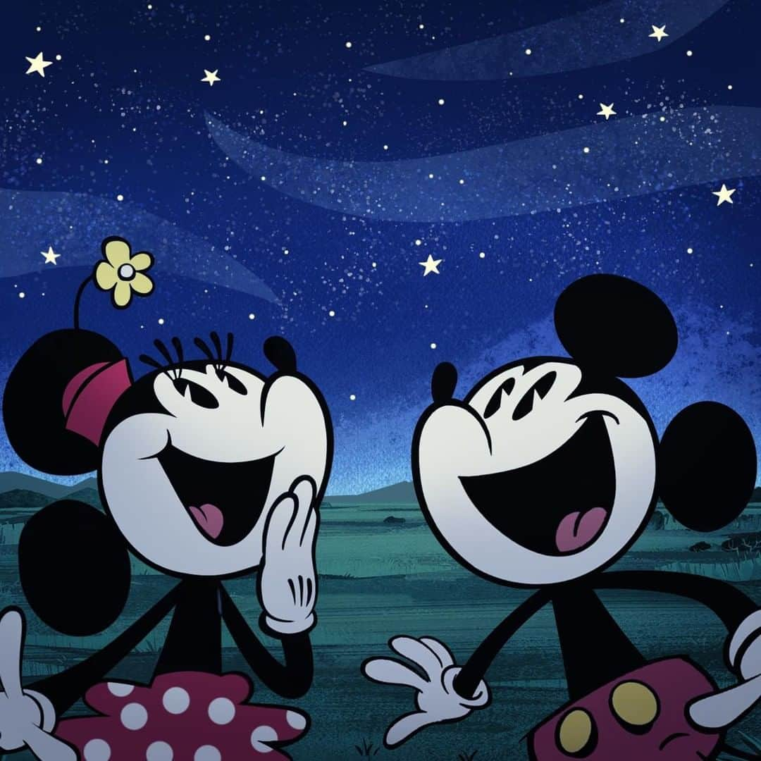 ミッキーマウスさんのインスタグラム写真 - (ミッキーマウスInstagram)「Stars in the sky and in their eyes! ❤️🌟」8月2日 23時00分 - mickeymouse