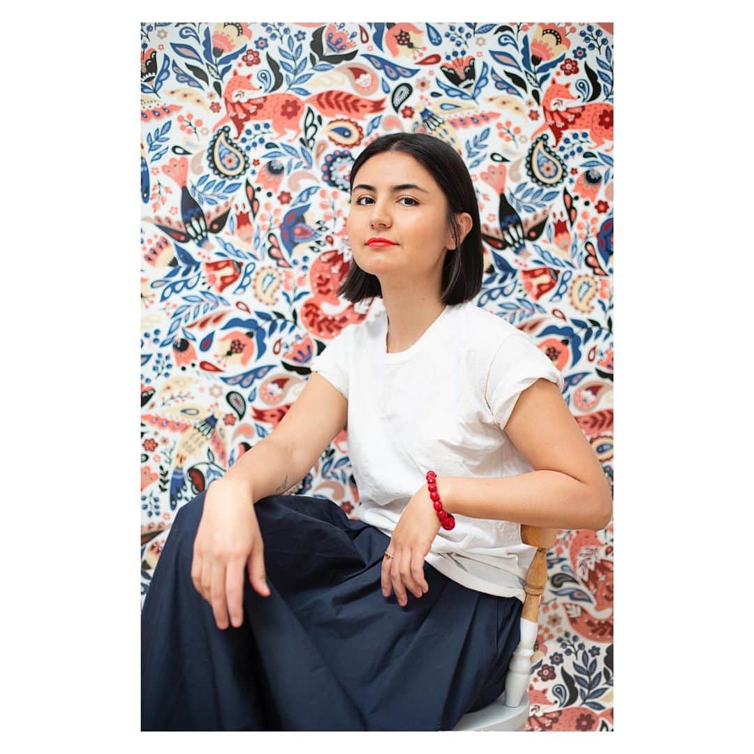Dinara Mirtalipovaのインスタグラム：「Would you like to take a peek at my Q+A with @sakroots? I was interviewed back when we had just finished working on our collaboration and we discussed the “The Enchanted Forest” print, my working style and personal life. To read the interview please look up for a link up in my stories or simply visit thesak.com/blogs/beyond-the-craft 🌿 @sakroots @americanforests #enchantedforest #americanforests #artforacause #mirdinara #dinaramirtalipova #sakroots #mirdinaraxsakroots」