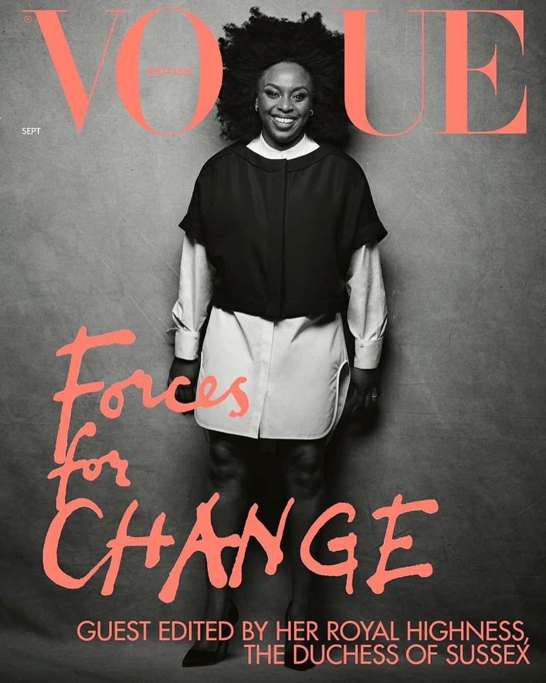 ルパートサンダーソンのインスタグラム：「#RSWomen | We are honoured to be worn by #WeShouldAllBeFeminists author @Chimamanda_Adichie on the cover of @BritishVogue | Thank you @Edward_Enninful and guest editor @SussexRoyal | 📸 @TheRealPeterLindbergh |#BritishVogue #ForcesForChange #SeptemberIssue」