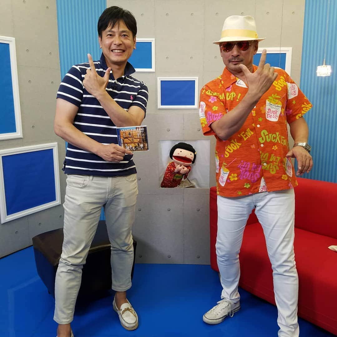 田畑竜介さんのインスタグラム写真 - (田畑竜介Instagram)「イイネ👍  CRAZY KEN BAND横山剣さんに インタビュー🎤  港街がテーマとなった 最新アルバム『PACIFIC』について たっぷり話を聞きました✨ 小学生の頃のエピソードに 驚きを隠せませんでした😲  後日、チャートバスターズR!で 放送しますので、お楽しみに🎵  #rkbテレビ  #チャートバスターズR  #チャーバス  #crazykenband  #pacific  #横山剣 さん」8月2日 23時51分 - tabacchi_rkb