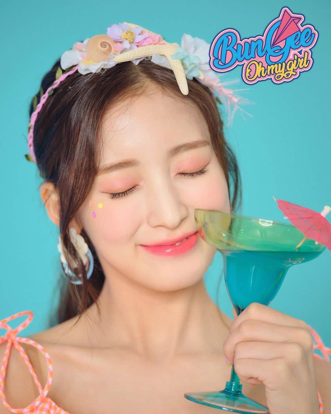 OH MY GIRLさんのインスタグラム写真 - (OH MY GIRLInstagram)「OH MY GIRL SUMMER PACKAGE ALBUM [Fall in Love] OCEAN teaser Coming Soon 2019. 08. 05  #아린 #Arin #오마이걸 #OHMYGIRL #OMG #BUNGEE #번지」8月3日 0時01分 - wm_ohmygirl