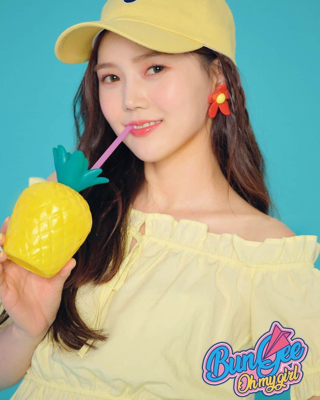 OH MY GIRLさんのインスタグラム写真 - (OH MY GIRLInstagram)「OH MY GIRL SUMMER PACKAGE ALBUM [Fall in Love] OCEAN teaser Coming Soon 2019. 08. 05  #효정 #Hyojung #오마이걸 #OHMYGIRL #OMG #BUNGEE #번지」8月3日 0時02分 - wm_ohmygirl