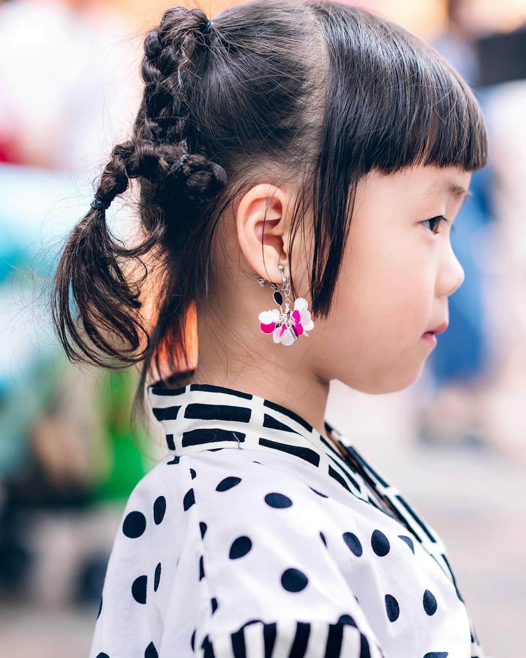 Harajuku Japanさんのインスタグラム写真 - (Harajuku JapanInstagram)「Tokyo-based jewelry designer Tsumire (@tsumire1224) and her 4-year-old daughter Ivy (@ivybabytokyo) on the street in Harajuku wearing summer yukata (Ivy’s is hand made) with @TheIvyTokyo earrings, American Apparel sandals, and Converse high tops.」8月3日 0時10分 - tokyofashion