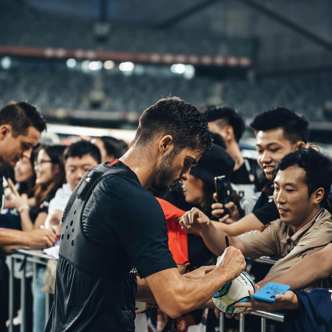 リーグ・アンさんのインスタグラム写真 - (リーグ・アンInstagram)「😁 Le @psg, tout sourire, a quelques heures du Trophée des Champions ! . #TDC2019 #Paris #PSG #Neymar #Mbappé #Chine #Shenzhen」8月3日 0時50分 - ligue1ubereats