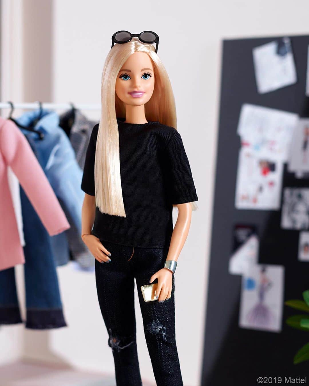 バービーさんのインスタグラム写真 - (バービーInstagram)「Reporting for duty, this account doesn't run itself! 📷 #barbie #barbiestyle」8月3日 1時02分 - barbiestyle