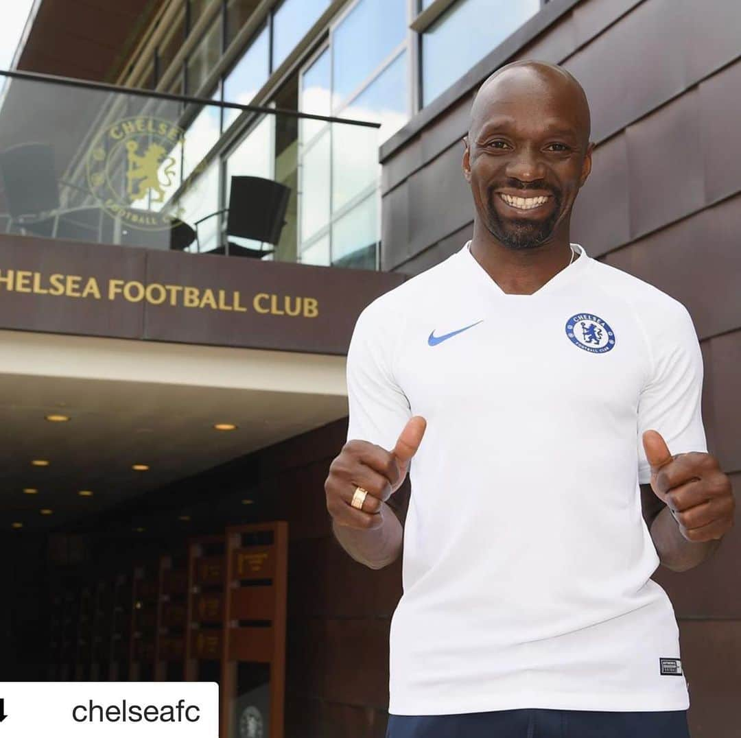 ディディエ・ドログバさんのインスタグラム写真 - (ディディエ・ドログバInstagram)「Welcome back home @makeleleofficial 💙💙💙💙 #Repost @chelseafc with @get_repost ・・・ Chelsea legend Claude Makelele is BACK! 🙌 The former Blue returns as technical mentor to our young players. 💪 @makeleleofficial #CFC #Chelsea」8月3日 1時11分 - didierdrogba