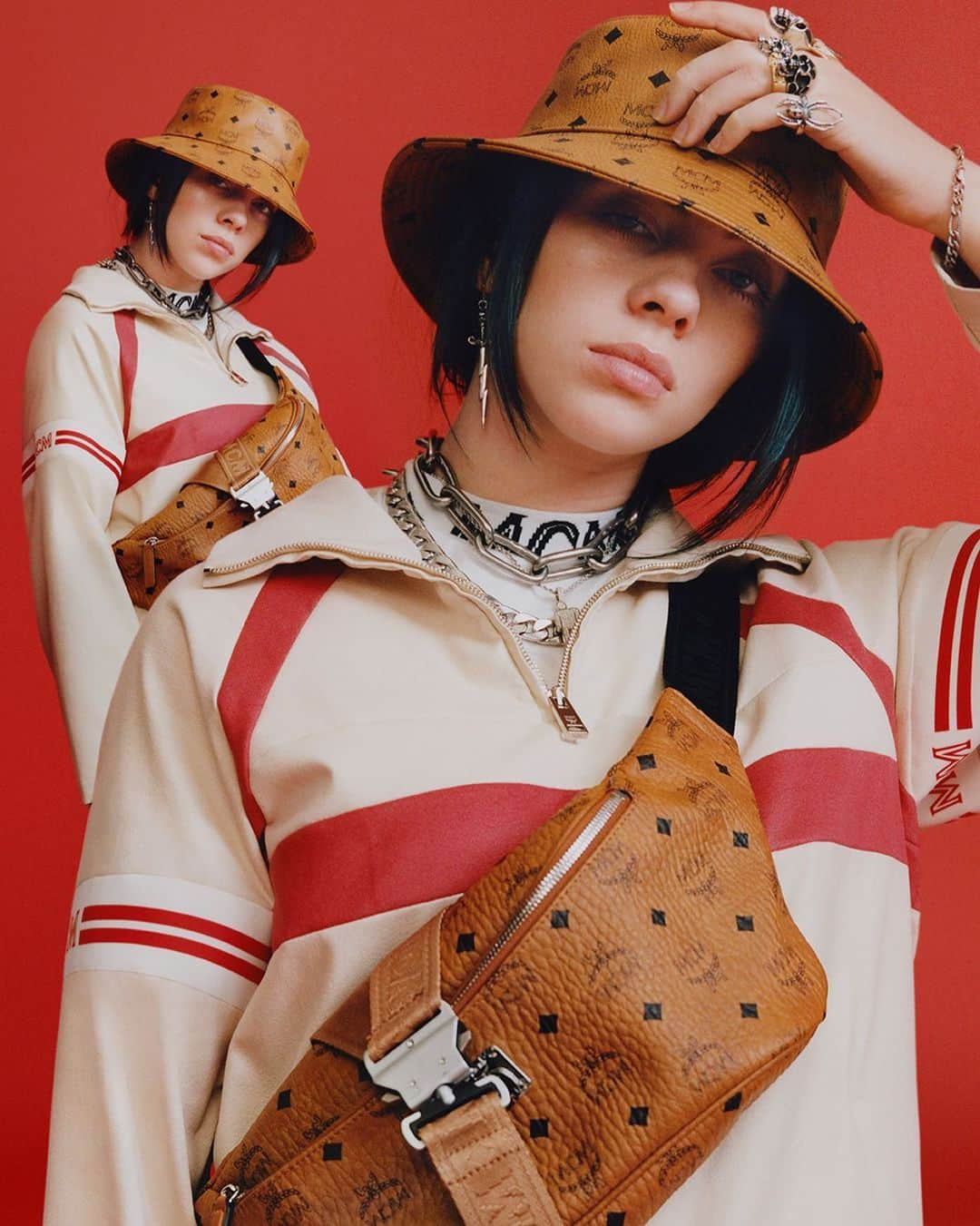 エムツェーエムさんのインスタグラム写真 - (エムツェーエムInstagram)「@BillieEilish wears The Bucket Hat and Jemison Belt Bag In Visetos #MCMAW19 #MCMIDENTITIES」8月3日 1時33分 - mcmworldwide