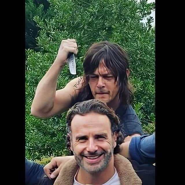 ノーマン・リーダスさんのインスタグラム写真 - (ノーマン・リーダスInstagram)「Good times 🙌🏽❤️☕️🍰」8月3日 1時34分 - bigbaldhead