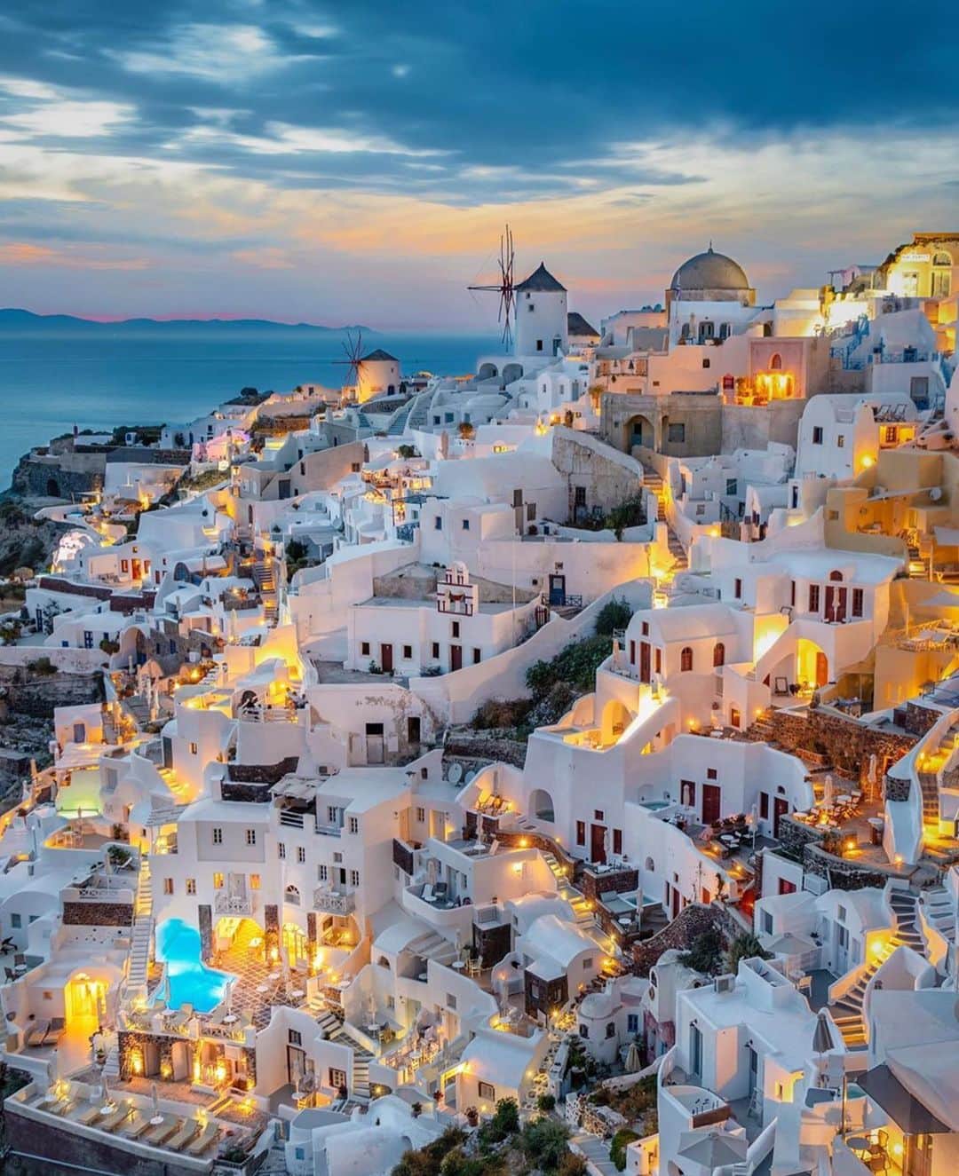 Wonderful Placesさんのインスタグラム写真 - (Wonderful PlacesInstagram)「Follow ✨@thegreek.islands✨ for amazing post like this!!! ✨@thegreek.islands✨ . Santorini by ✨@kyrenian✨」8月3日 1時50分 - wonderful_places