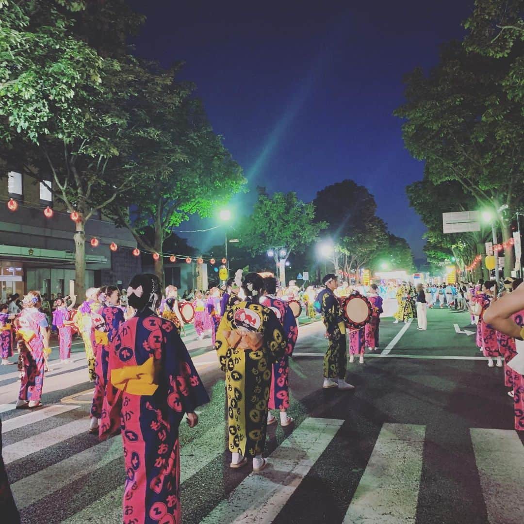 大隅智子さんのインスタグラム写真 - (大隅智子Instagram)「盛岡さんさ踊りで踊ってきました！暑い中でしたが、お客さんの温かさを感じました！ #盛岡さんさ踊り #岩手」8月3日 1時43分 - tomokotenki