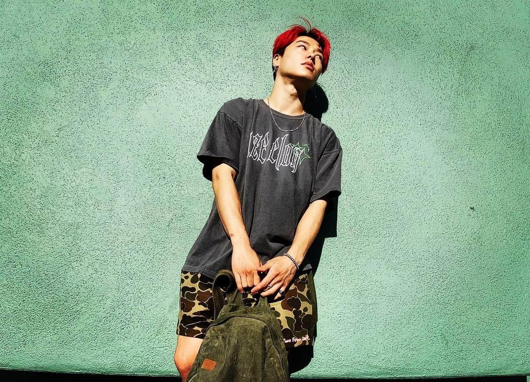 ZENさんのインスタグラム写真 - (ZENInstagram)「Thx for the T-shirts @fazeclan  #白目向いてないです #fazeclan #24surf #24karatsusa」8月3日 11時45分 - zen_pk_official