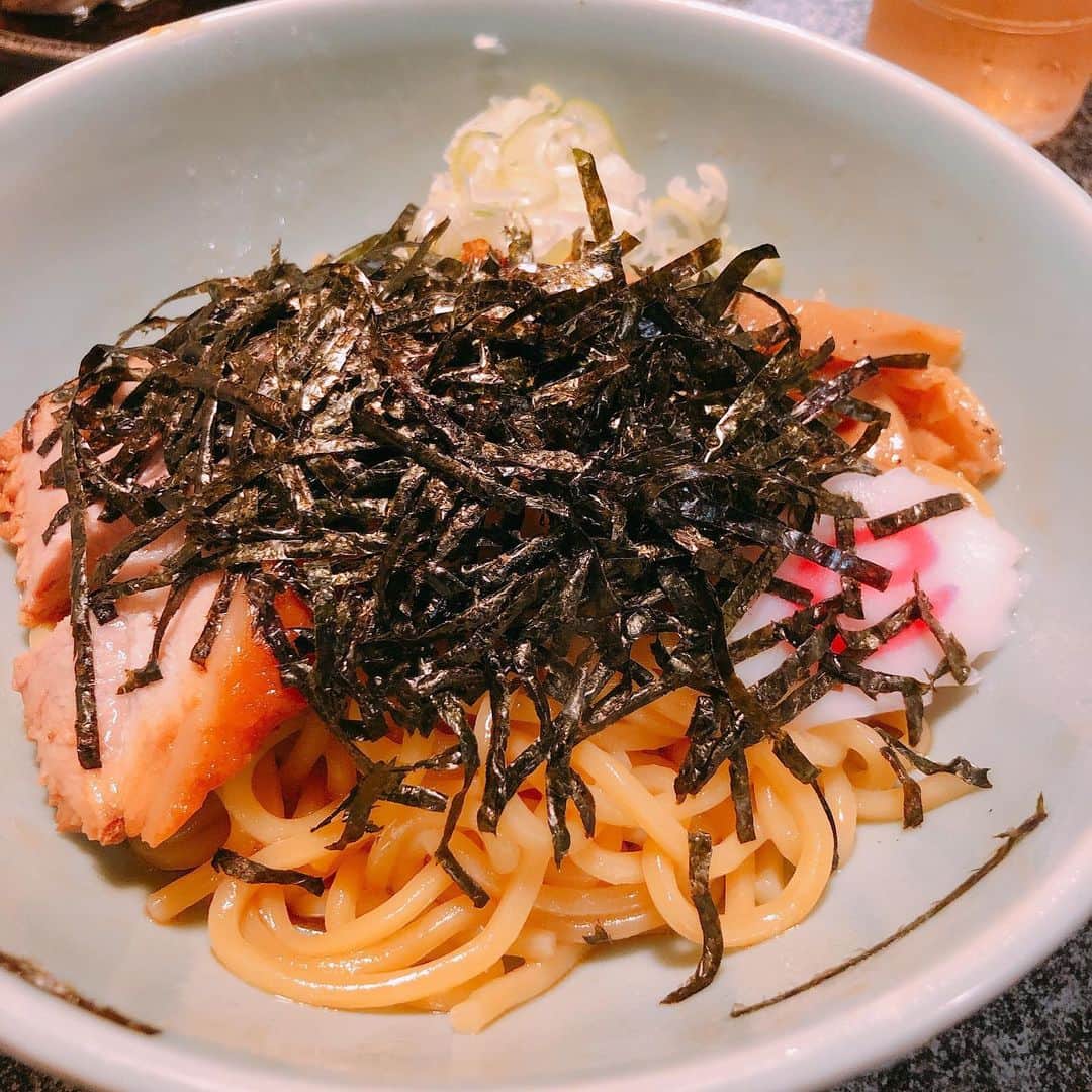 休日課長さんのインスタグラム写真 - (休日課長Instagram)「美しい。 激ウマ。 いわば和風パスタ。 いや、あぶら〜麺。」8月3日 12時33分 - kyujitsu_kacho