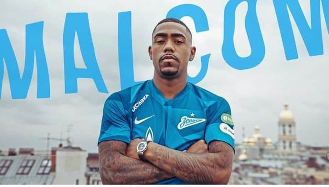マウコム・フィリペ・シウヴァ・デ・オリヴェイラのインスタグラム：「Boa noite a todos , gostaria de agradecer ao Zenit , pela confiança , esforço ... Em especial ao , Javier Ribalta , Sr Medvedev & Mr Semak , e aproveitando mandando um abraço aos 15 milhões de fãs , vamo que vamo em busca dos nossos objetivos 🔵⚪️」