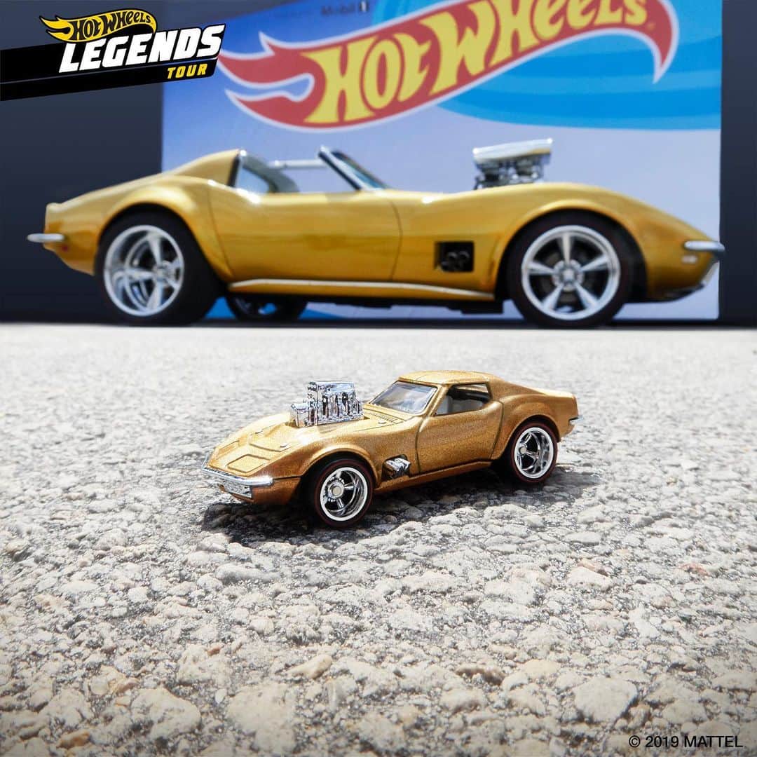 Hot Wheelsさんのインスタグラム写真 - (Hot WheelsInstagram)「A golden opportunity you can’t miss! @dickies is bringing @rrrawlings and the Midas Monkey for this weekend’s stop of the #HotWheelsLegends Tour. 🐒 And guess which rad ride is staying for the rest of this year’s tour? 😎 #GasMonkeyGarage」8月3日 3時45分 - hotwheelsofficial