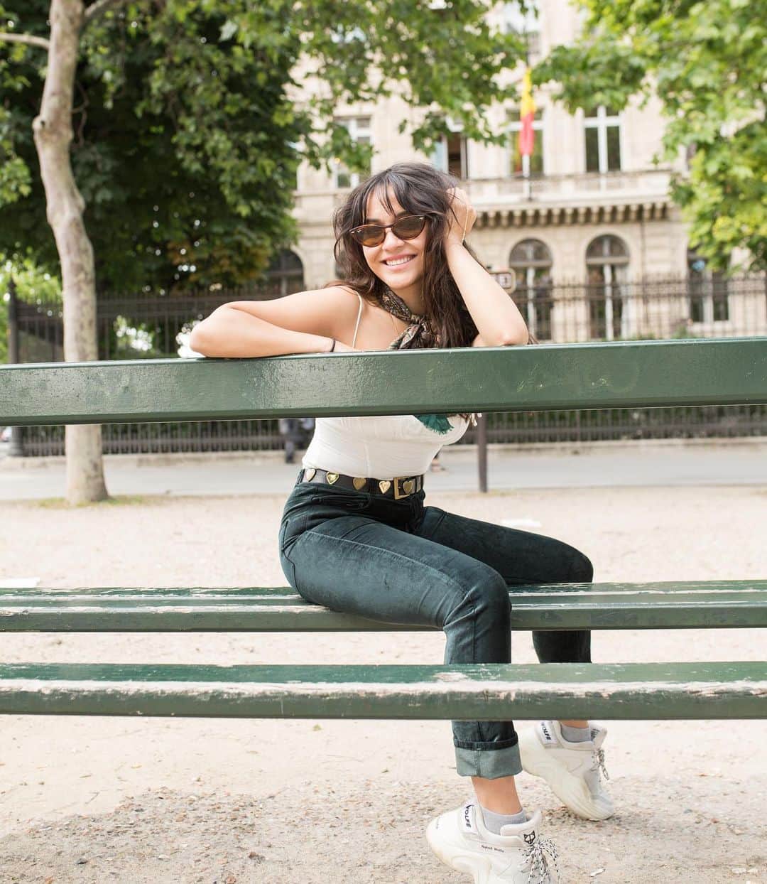 ステラ・ハジェンズのインスタグラム：「I MISS PARIS. who wants to go? right now. everyone meet me in Paris, k cool!」