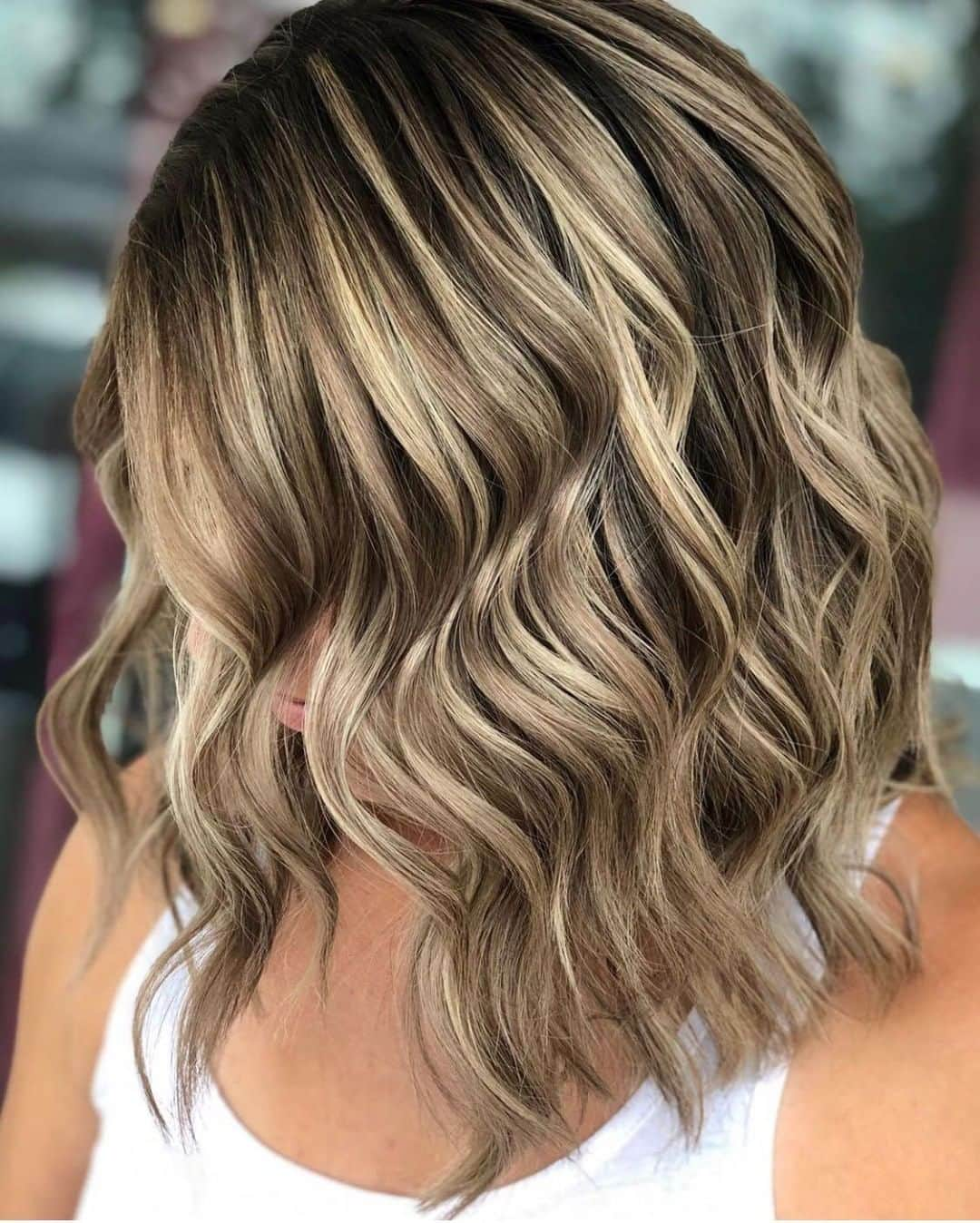 CosmoProf Beautyさんのインスタグラム写真 - (CosmoProf BeautyInstagram)「This #DimensionalBlonde has got it goin' on 😍⁣ ⁣ @h_a_i_r_b_y_i_z_z_y used @ruskhaircare and @matrix products to create this beige blonde beauty💛⁣ ⁣ Find #ruskhaircare color, care & styling products at #cosmoprofbeauty where you are #licensedtocreate⁣ ⁣ #repost #handpaintedhair #balayageartist #ashyhair #blondegoals #haircolorspecialist」8月3日 4時20分 - cosmoprofbeauty