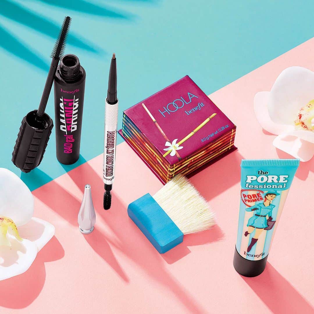 ULTA Beautyさんのインスタグラム写真 - (ULTA BeautyInstagram)「Gang's all here 👯‍♀️👯‍♀️ @benefitcosmetics faves will have you living your best beauty life through summer and beyond. What's your Benefit must-have? #ultabeauty」8月3日 4時34分 - ultabeauty