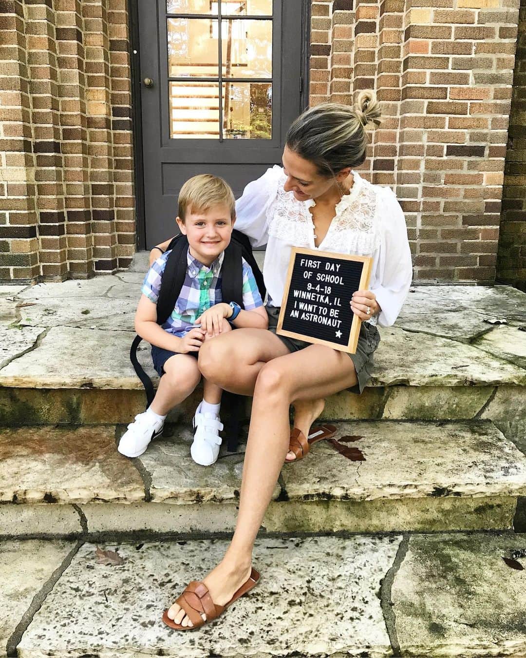 Anna Jane Wisniewskiのインスタグラム：「I can’t believe this year’s sign will say kindergarten! 😭  The days are long, but the years are short—you’ve probably heard that but it’s the truest thing as a parent. I’m sharing on the blog today my back to shook shopping list for Harry, all via @walmart. They have tons of great brands (look for Yoobi—it’s super cute) at the best prices. Be sure to check out the blog today! http://liketk.it/2DSPN #liketkit @liketoknow.it #Backtoschool #gobackbig #walmart #sponsored #fbf (PS he still wants to be an astronaut and also 17 other things, too💫)」