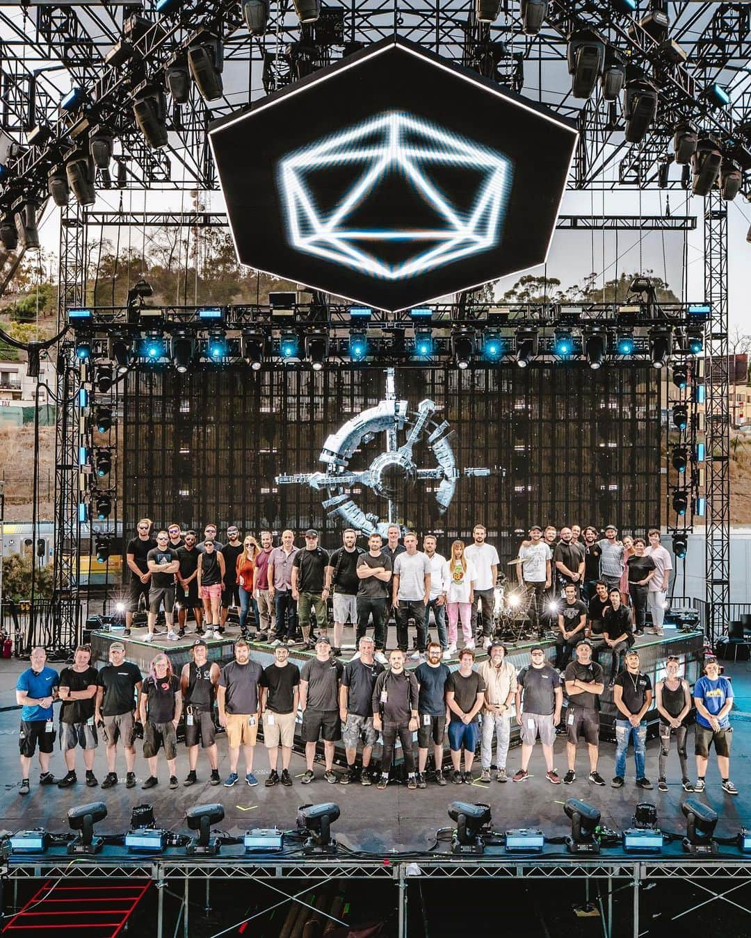 オデッザさんのインスタグラム写真 - (オデッザInstagram)「The people we couldn’t have done this without. Thank you so much 📷: @jbajsel」8月3日 5時45分 - odesza