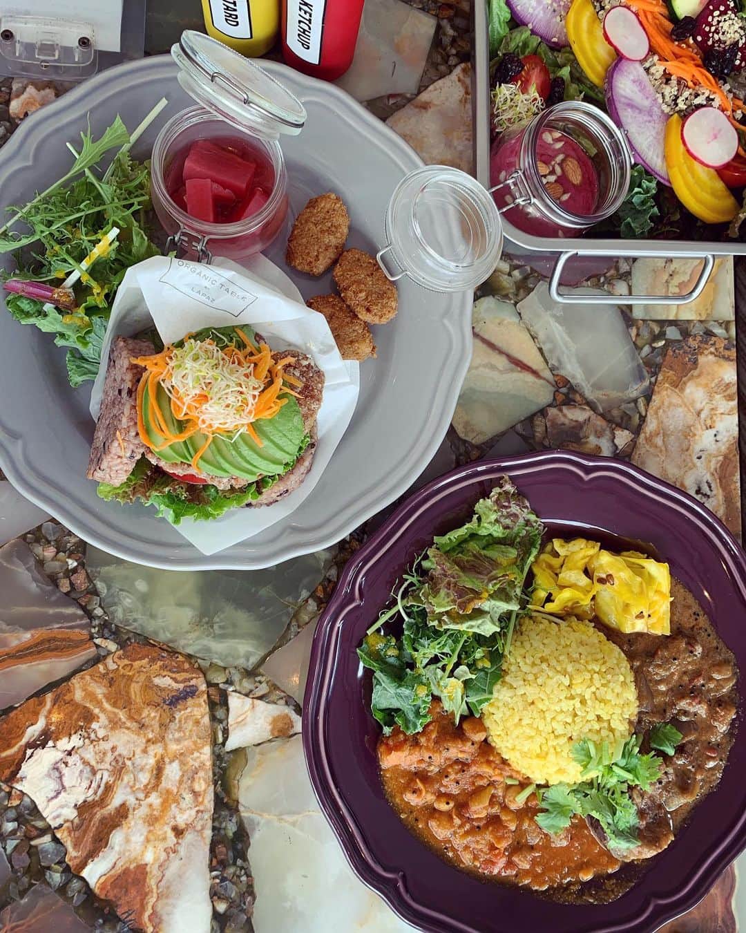 岡清華のグルメインスタ