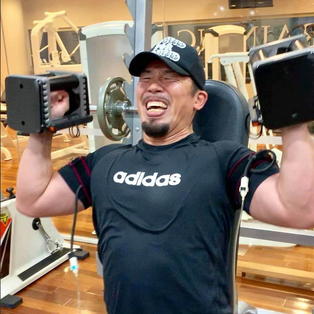 武蔵さんのインスタグラム写真 - (武蔵Instagram)「先日、現役時代からお世話になっている栗田トレーナーにトレーニングをみていただきました。  きつかった💦  ありがとうございました！  #武蔵 #フィジカル #physical  #training  #pcp」8月3日 9時22分 - musashi_k1karate