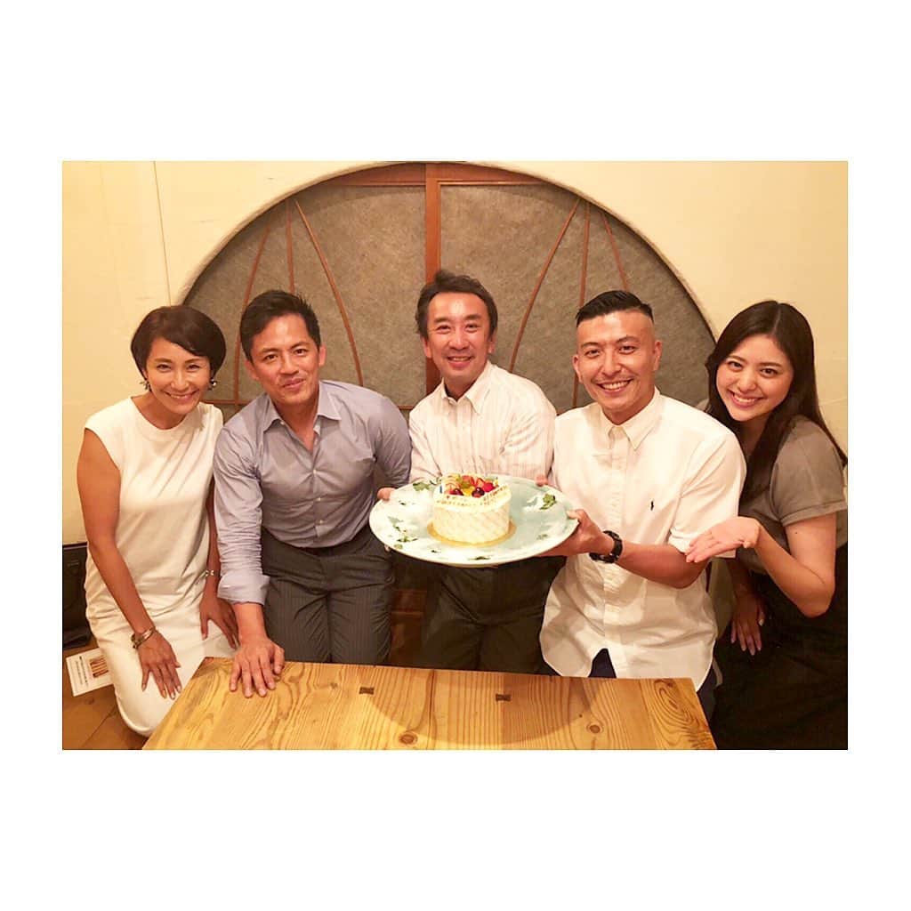寺内健のインスタグラム：「会社の上司の誕生日&先輩方に祝って頂きました。本当に楽しい時間でした。切り替えて引き続き頑張ります。 #mikihouse #ミキハウス #ミキハウススポーツクラブ #diving #野村忠宏 先輩 #柔道 #judo #森上亜希子 先輩 #テニス #tennis」