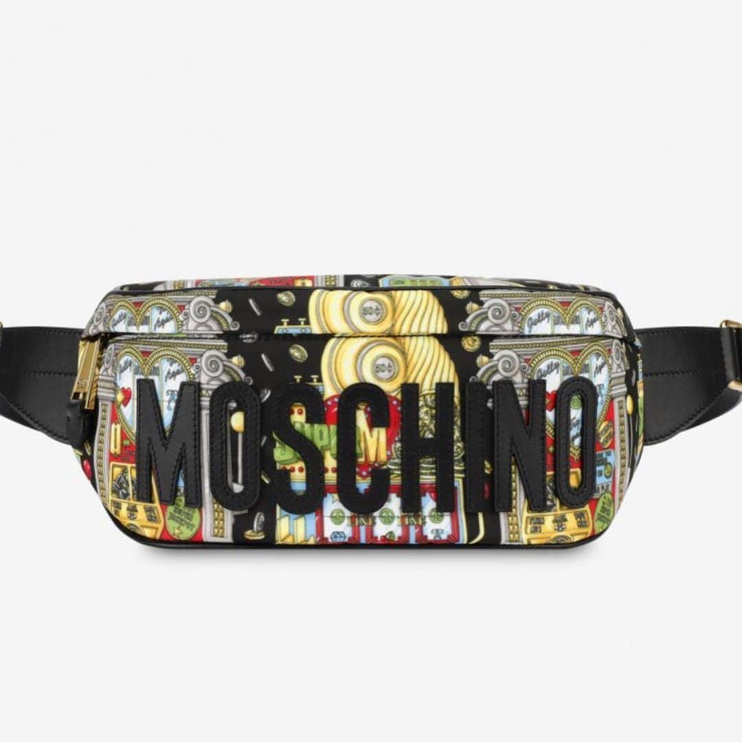 Moschinoさんのインスタグラム写真 - (MoschinoInstagram)「Moschino Milano slot machine waist bag now available on moschino.com #moschino @itsjeremyscott」8月3日 9時40分 - moschino