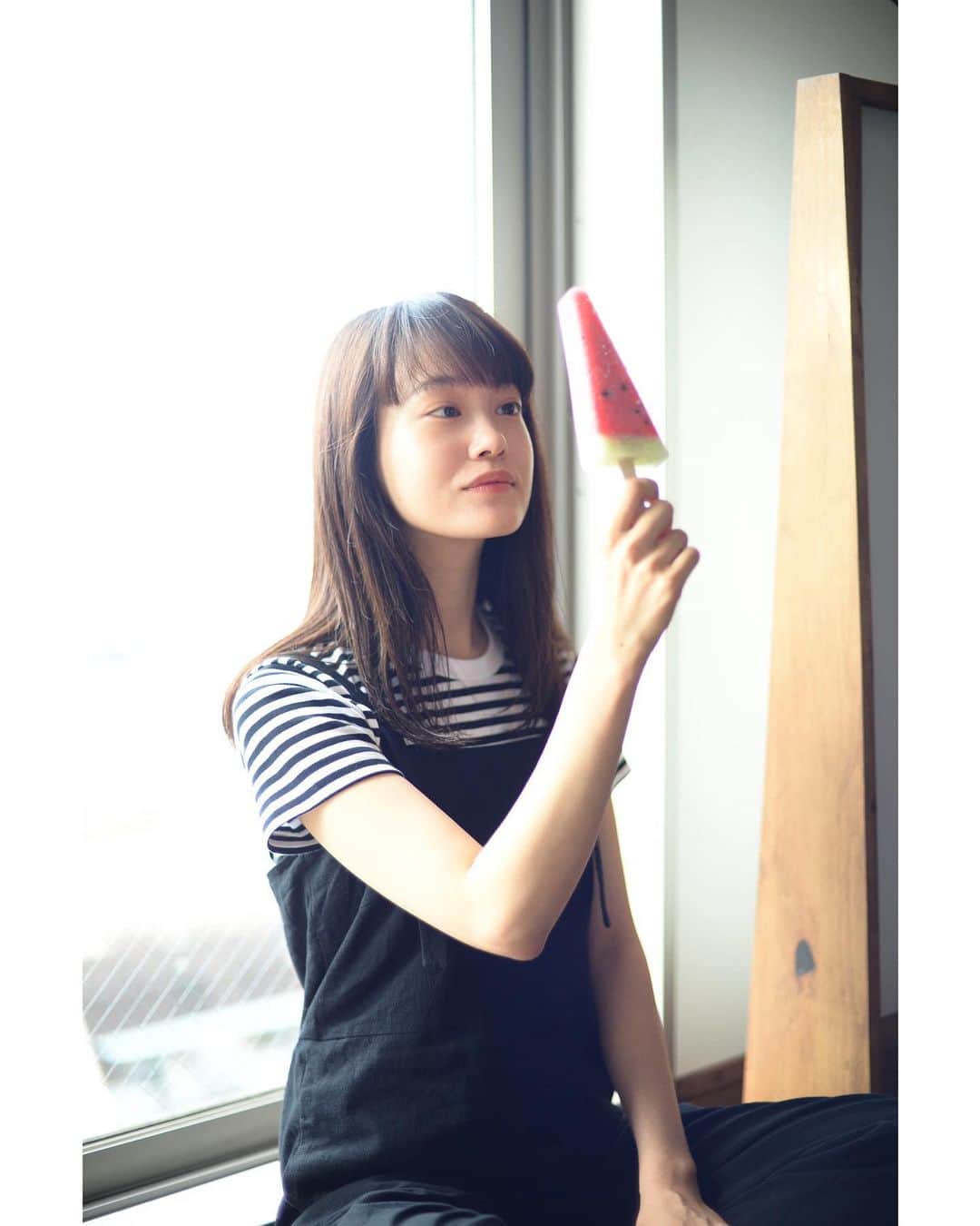 夏目志乃さんのインスタグラム写真 - (夏目志乃Instagram)「あちい、、、 ， アイス様様🙏🙏🙏」8月3日 22時02分 - shinonatsume