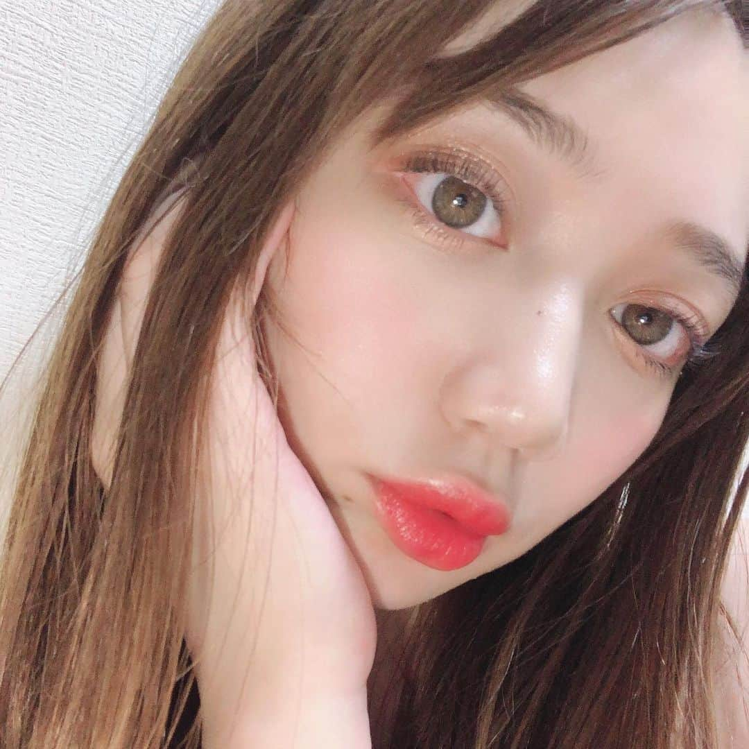 小澤しぇいんさんのインスタグラム写真 - (小澤しぇいんInstagram)「韓国コスメ💄 とても気になっていたグラデーションリップ @laneige_kr」8月3日 21時14分 - 1217_shane